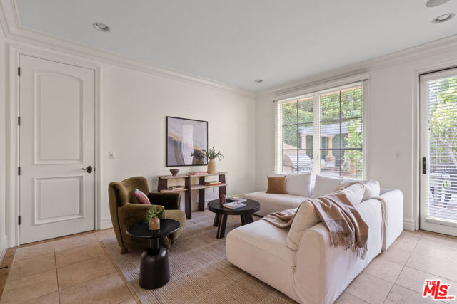 3697 Benedict Canyon Lane, Sherman Oaks CA: https://media.crmls.org/mediaz/a980aee8-e9e6-44e0-adc4-a359697aa3a3.jpg