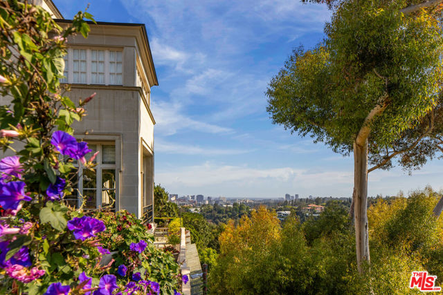761 Bel Air Road, Los Angeles CA: https://media.crmls.org/mediaz/a980ec22-e4cd-4e03-940c-d646a8139d66.jpg