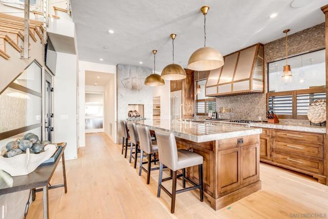 282 Neptune Avenue, Encinitas CA: https://media.crmls.org/mediaz/a980ee23-c39d-46fb-a86f-2f5bb025c069.jpg