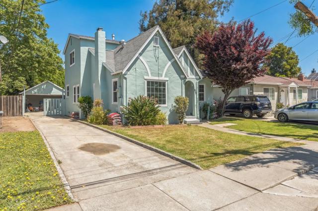 523 Hull Avenue, San Jose CA: https://media.crmls.org/mediaz/a9815572-df5d-47de-86ec-62d1eda48ab3.jpg