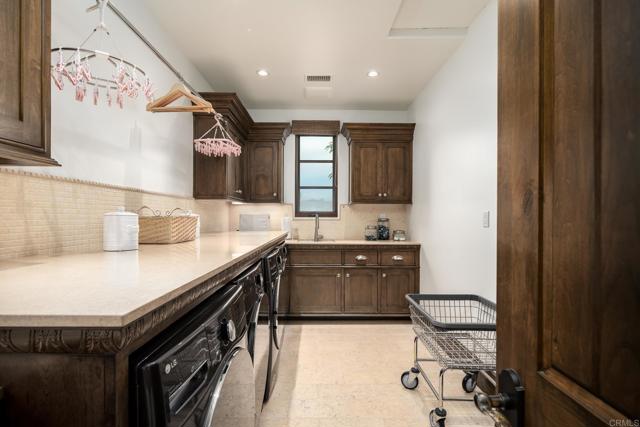 Image 27 of 40 For 18411 Calle La Serra