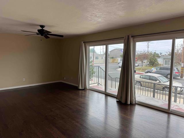 4606 Ocean View Boulevard, San Diego CA: https://media.crmls.org/mediaz/a9822459-272a-478a-a8e8-0619d848cbd5.jpg