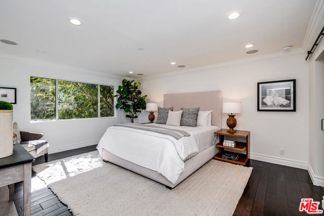 14606 Sutton Street, Sherman Oaks, California 91403, 5 Bedrooms Bedrooms, ,1 BathroomBathrooms,Single Family Residence,For Sale,Sutton,24456127