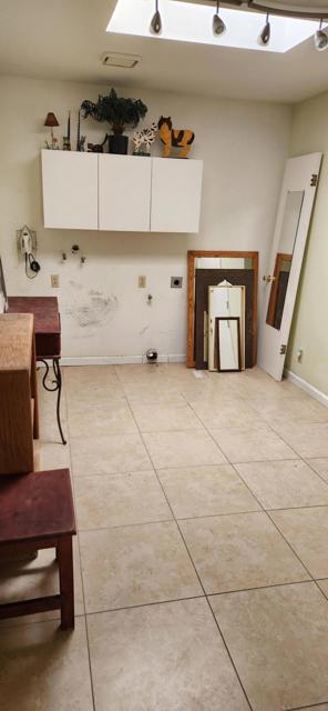 2272 N Starr Road, Palm Springs CA: https://media.crmls.org/mediaz/a982a1c0-1883-46f1-a33d-0b4a4b003803.jpg