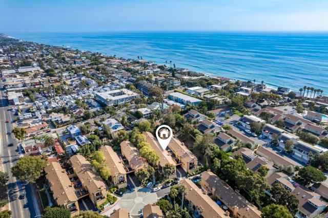 1680 N Coast Hwy 101, Encinitas CA: https://media.crmls.org/mediaz/a982bd67-53a6-430a-8d57-3fb0b1f13ac1.jpg