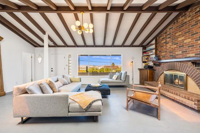 7648 Araby Avenue, 29 Palms CA: https://media.crmls.org/mediaz/a9842c0e-9760-4eac-ab5e-cbe899318adb.jpg