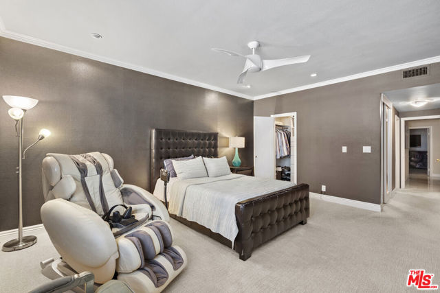 8455 Fountain Avenue, West Hollywood CA: https://media.crmls.org/mediaz/a984c554-1cc7-45a0-9794-c594e4ad1e9d.jpg