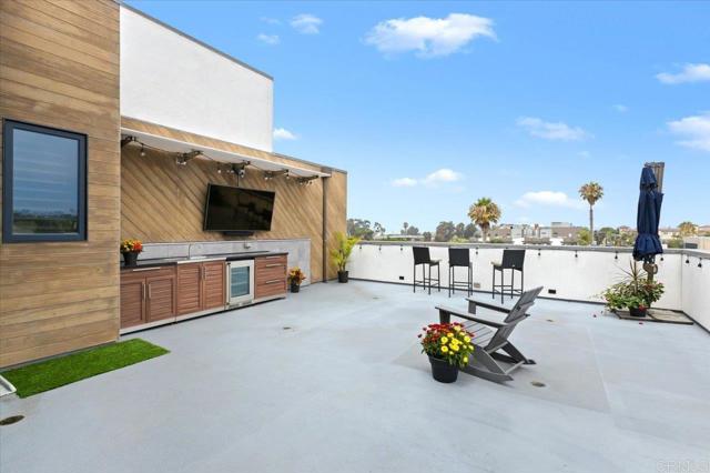 Detail Gallery Image 7 of 28 For 2677 State St #301,  Carlsbad,  CA 92008 - 2 Beds | 2/1 Baths