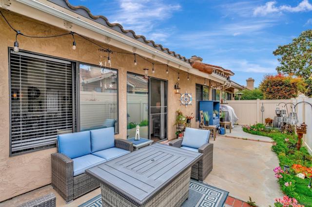 15628 Via Marchena, San Diego CA: https://media.crmls.org/mediaz/a985f089-c8a3-494c-812a-2d7634fc9d5c.jpg