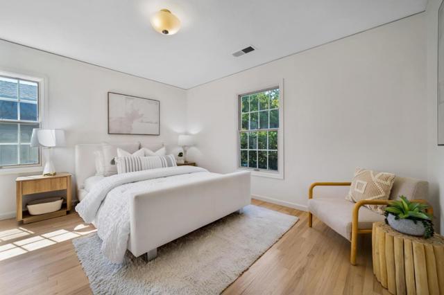 1518 Arguello Street, Redwood City CA: https://media.crmls.org/mediaz/a9874e45-274f-44b8-a200-1f1a63b48efe.jpg