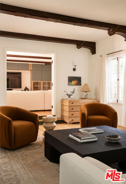 2248 Kenilworth Avenue, Los Angeles CA: https://media.crmls.org/mediaz/a98874ee-5241-448f-b7e5-7520477eb976.jpg