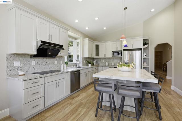 Image 8 of 53 For 7880 La Quinta Ct