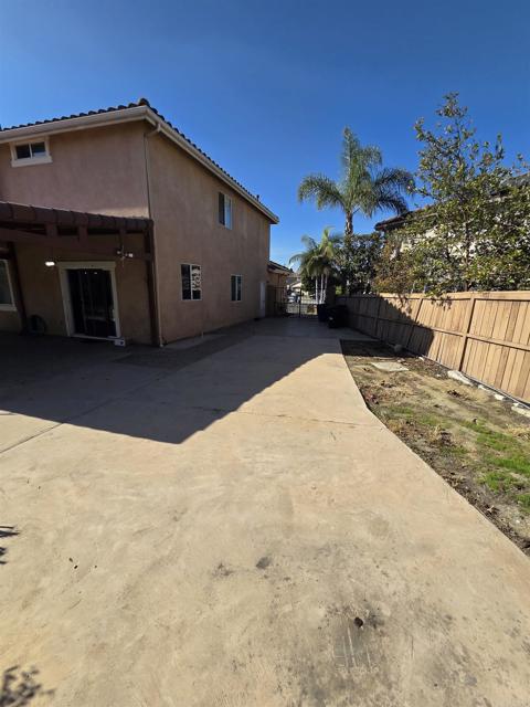 Detail Gallery Image 17 of 38 For 1349 Lucero, Chula Vista,  CA 91911 - 4 Beds | 3 Baths