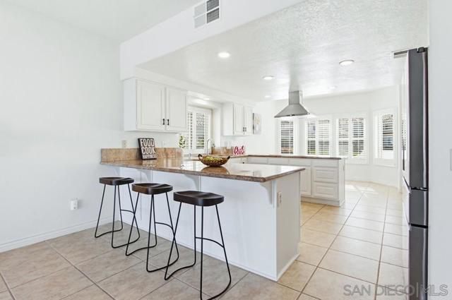 Image 13 of 53 For 12316 Avenida Consentido