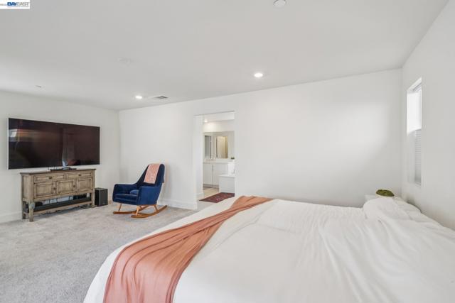 Image 34 of 59 For 37231 Sand Bar Place