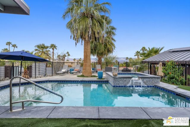 38613 Paradise Way, Cathedral City CA: https://media.crmls.org/mediaz/a98ad5ab-6407-483b-a74b-3b03da0edfea.jpg