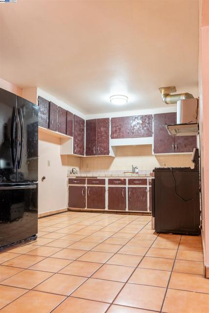 Image 37 of 45 For 9318 Olive St