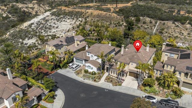 11649 Thistle Hill Pl, San Diego CA: https://media.crmls.org/mediaz/a98b2c8d-2978-43d6-ade8-20a290d10094.jpg