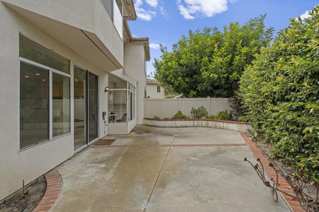 12518 Cavallo St, San Diego CA: https://media.crmls.org/mediaz/a98b74d3-8521-4862-a451-58d7b836ecec.jpg