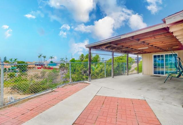 Detail Gallery Image 11 of 27 For 1408 Ebbs St, San Diego,  CA 92114 - 3 Beds | 1 Baths