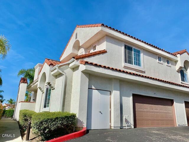 Detail Gallery Image 28 of 39 For 245 Camino Toluca, Camarillo,  CA 93010 - 3 Beds | 3 Baths