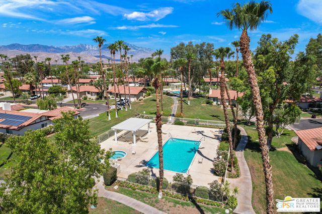 75190 Via Manzano, Palm Desert CA: https://media.crmls.org/mediaz/a98e215c-ab69-49a1-ba67-92ff1b893672.jpg