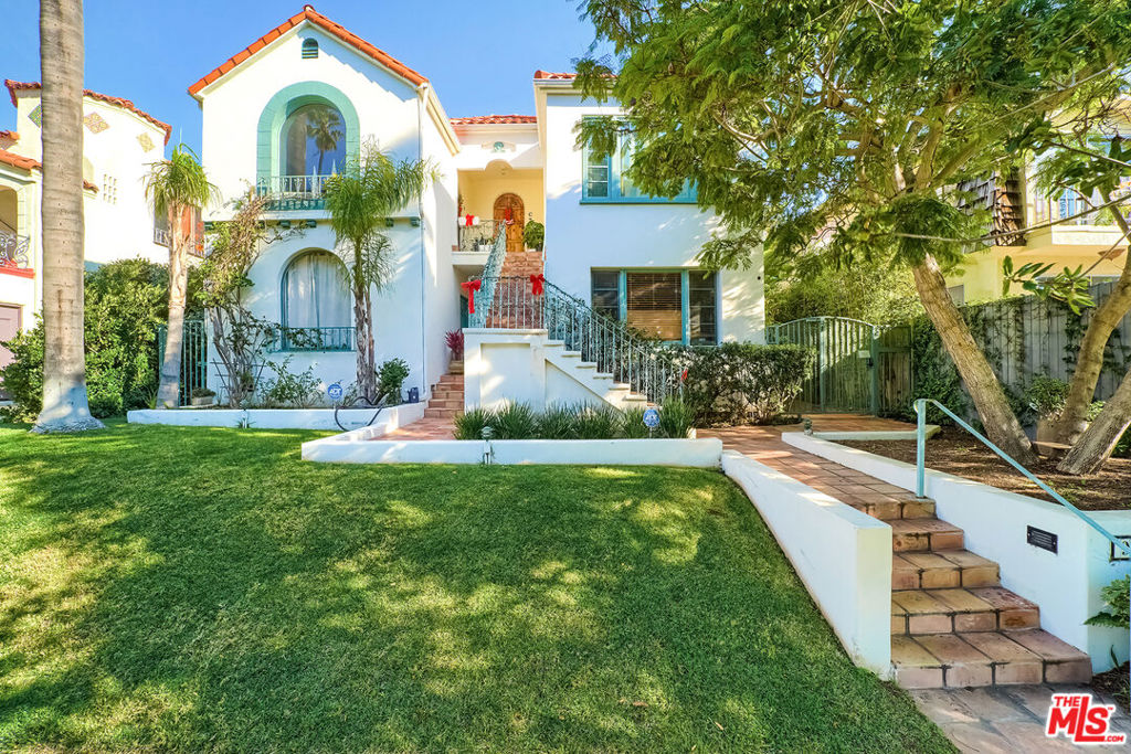 943 Lincoln Boulevard F, Santa Monica, CA 90403