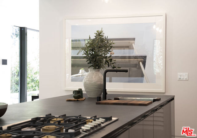 Image 7 of 44 For 3848 Vantage Avenue