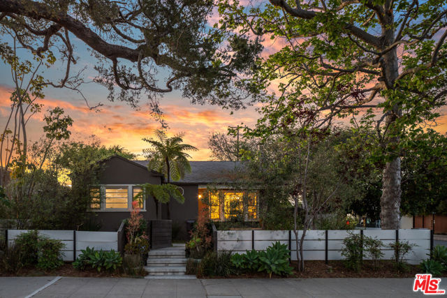 1741 Pier Avenue, Santa Monica CA: https://media.crmls.org/mediaz/a99042f7-0354-487d-856f-d87f5aac0c5c.jpg