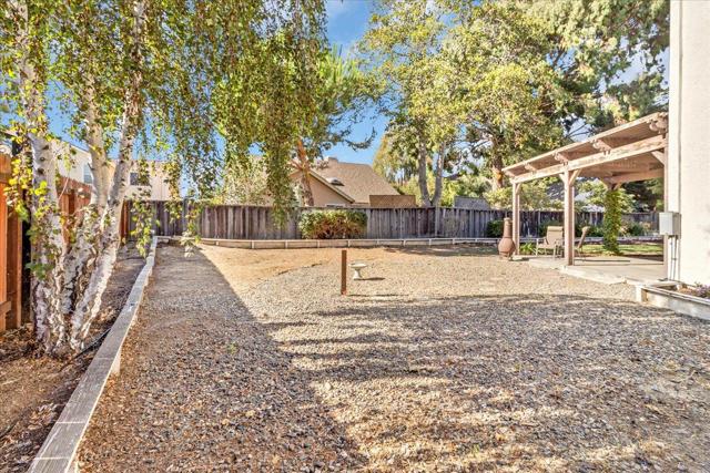 18 Suffield Circle, Salinas CA: https://media.crmls.org/mediaz/a990969b-0a55-46af-a68f-793c8f972f60.jpg