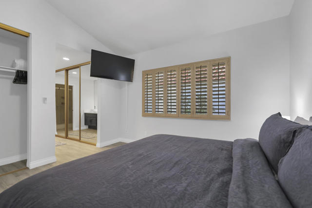 77576 Calle Las Brisas N, Palm Desert CA: https://media.crmls.org/mediaz/a990a9cf-7210-4174-b876-80b728c8afb6.jpg