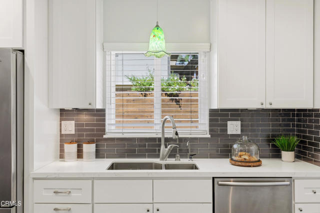 442 Crestvale Drive, Sierra Madre CA: https://media.crmls.org/mediaz/a99274cf-a547-4822-a5f8-d2abca1ba7c4.jpg