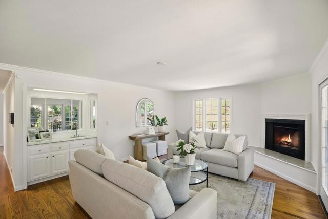 11633 Dawson Drive, Los Altos Hills CA: https://media.crmls.org/mediaz/a9927c0c-8f07-4d8a-9e66-3cf0608c8ffd.jpg