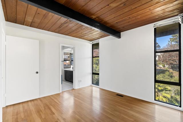 Detail Gallery Image 29 of 50 For 1004 W Walnut Ave., San Diego,  CA 92103 - 4 Beds | 3 Baths