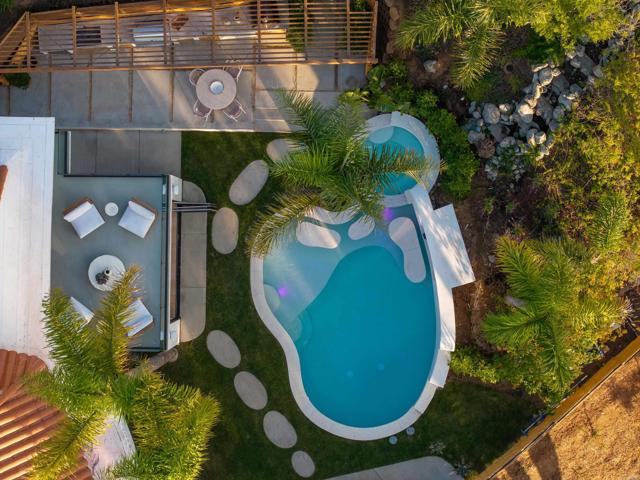 Detail Gallery Image 44 of 56 For 14847 Vista Del Oceano, Del Mar,  CA 92014 - 5 Beds | 4 Baths