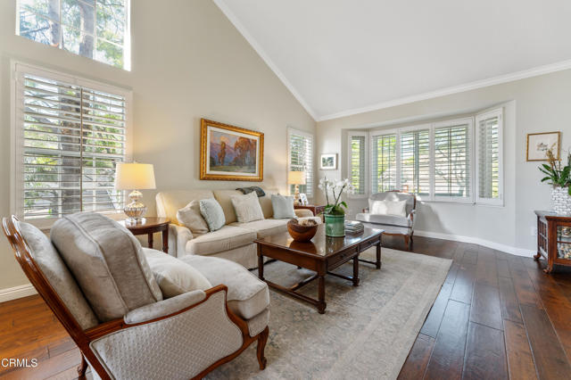 Detail Gallery Image 13 of 72 For 3153 Dragonfly St, Glendale,  CA 91206 - 4 Beds | 3 Baths