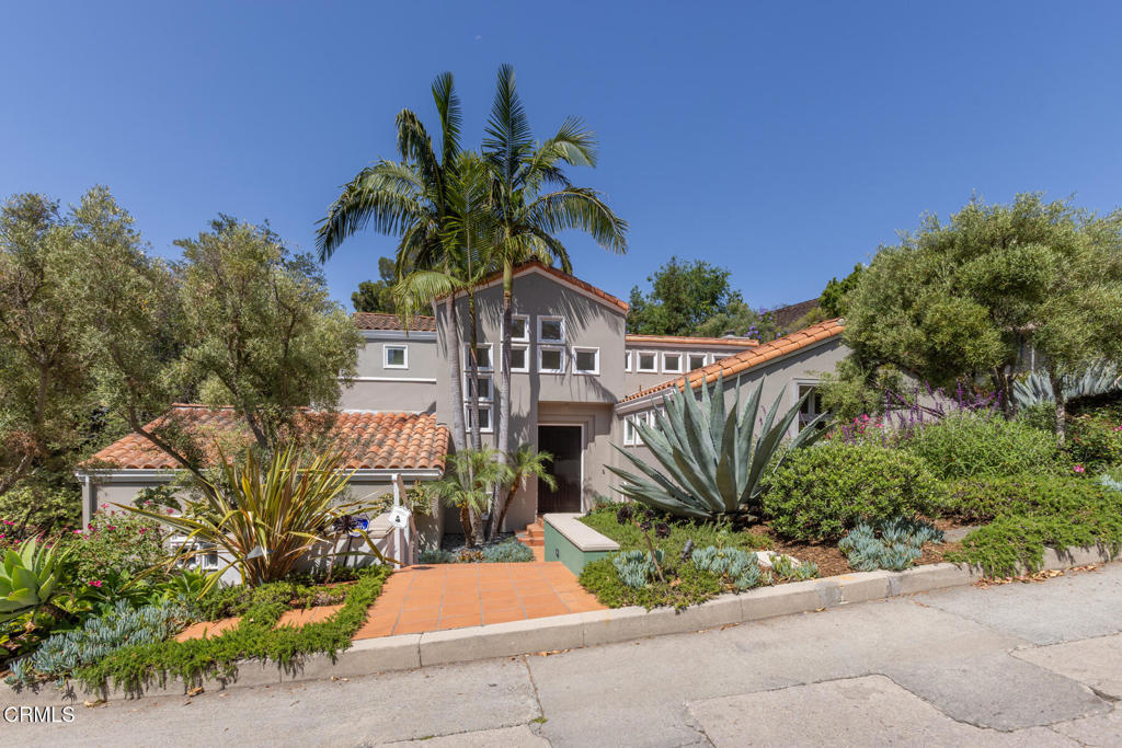 1040 Hillcroft Road