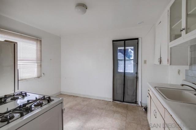 Image 18 of 24 For 3305 Clairemont Mesa Blvd