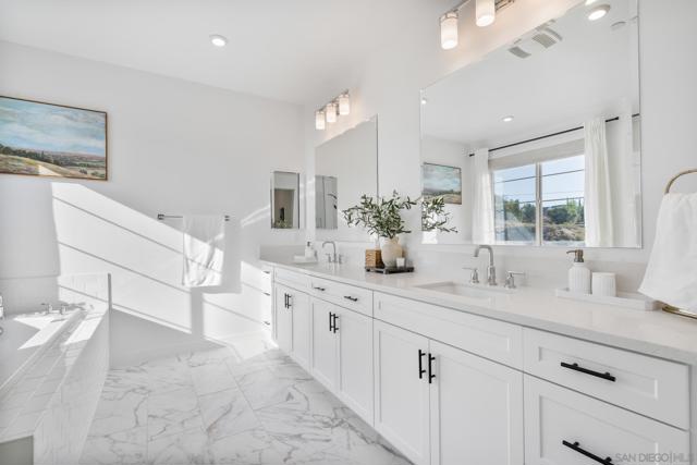 1987 Gila Glen, Escondido CA: https://media.crmls.org/mediaz/a996da2c-37a4-4a4d-a9e5-7b43fe575ca8.jpg