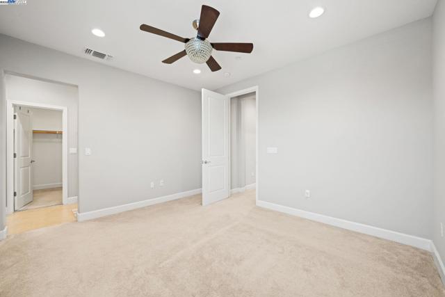 8563 Schooner Way, Newark CA: https://media.crmls.org/mediaz/a9972fea-50f0-4676-ba3c-e00c3471d58e.jpg