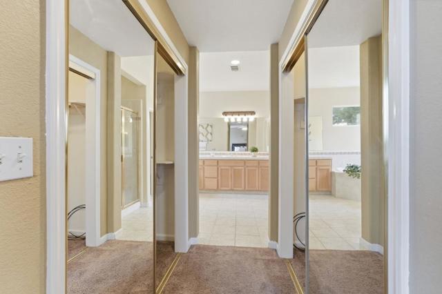 2405 Summerlin Drive, Modesto CA: https://media.crmls.org/mediaz/a9974feb-c406-4f50-af61-a9cb870e0703.jpg