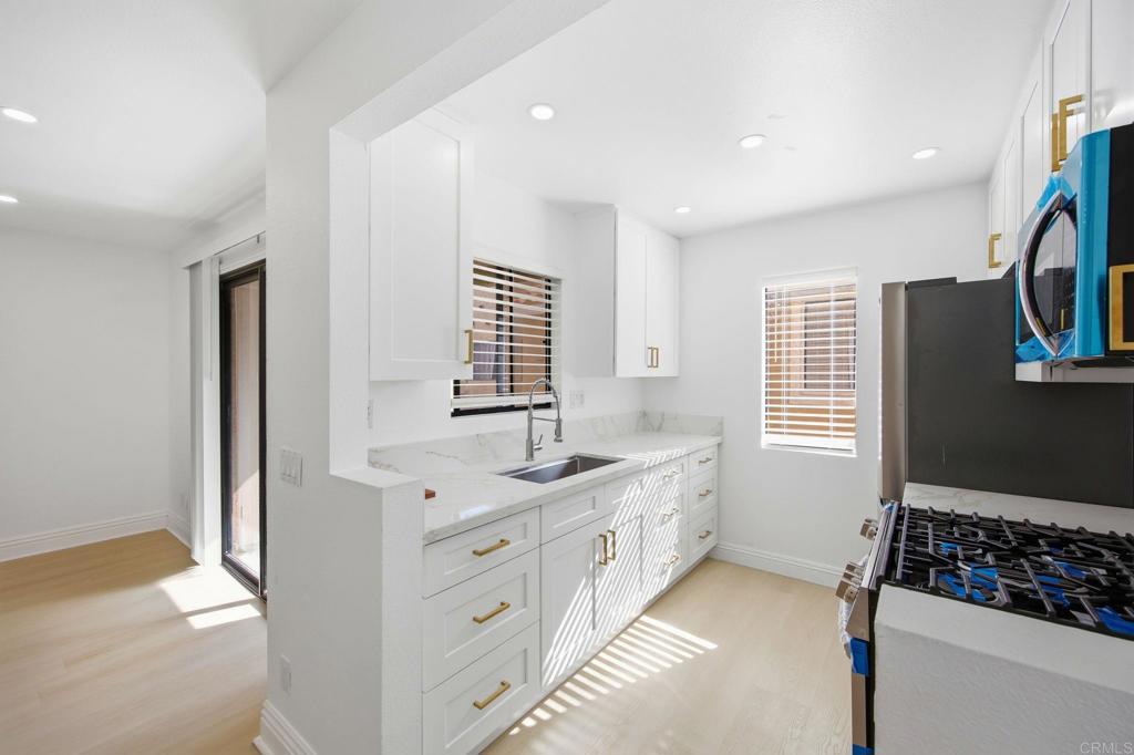 10174 Camino Ruiz - photo 5