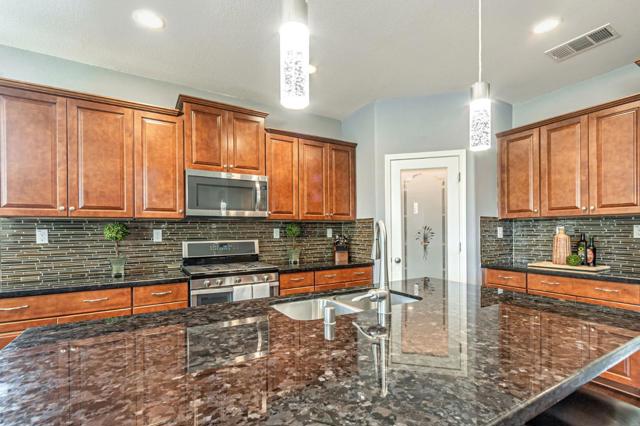 1798 Rosemary Drive, Gilroy CA: https://media.crmls.org/mediaz/a997e16e-746e-4fa9-9ee9-d880f6c10b17.jpg