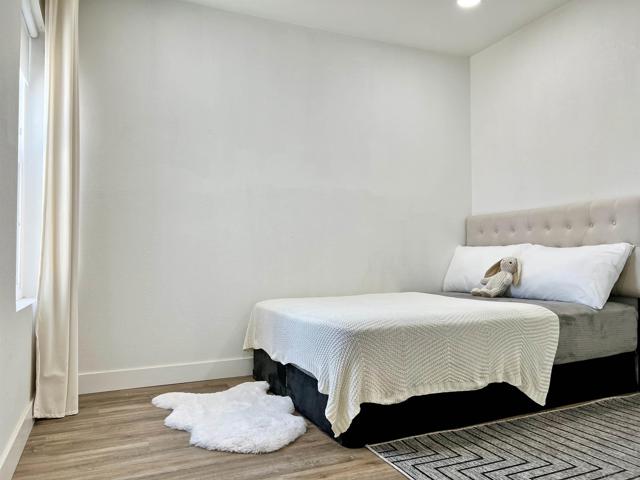 10632 Rancho Carmel Dr, San Diego CA: https://media.crmls.org/mediaz/a997e18a-1d4a-446c-8c22-0dbdef64e067.jpg