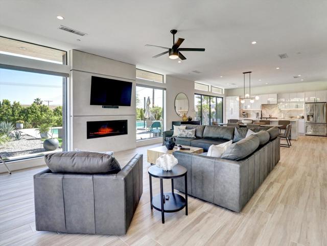 54050 Avenida Obregon, La Quinta CA: https://media.crmls.org/mediaz/a99820c2-91b0-4c96-8b0e-648e8e55c9c8.jpg