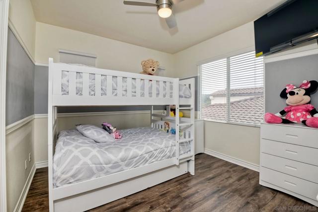 Image 33 of 48 For 993 Hawthorne Creek Dr
