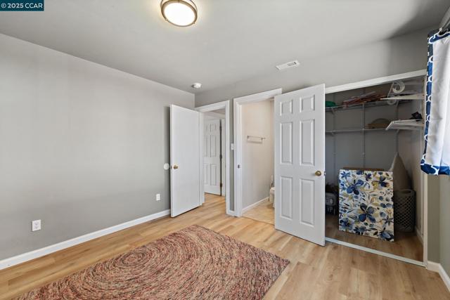 7447 Lockwood St, Oakland CA: https://media.crmls.org/mediaz/a99f71ae-14d7-43a3-ac0f-0641d0cd2f82.jpg