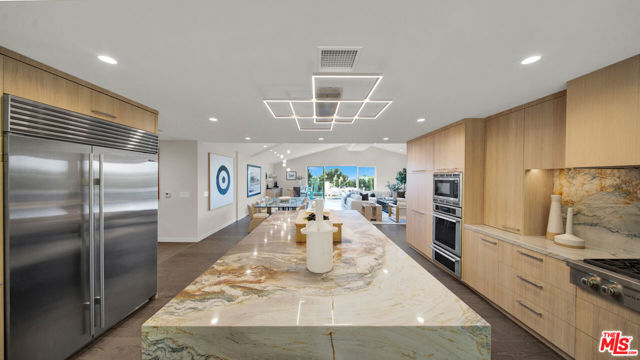 Drew Fenton | 11601 Bellagio Road Los Angeles CA | MLS: 7559870