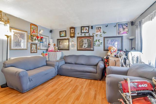 748 Clara Street, Oakland CA: https://media.crmls.org/mediaz/a99fa54f-d261-41aa-ba75-052d063bdfe4.jpg