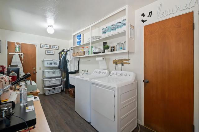 11745 Tam Oshanter Drive, Salinas CA: https://media.crmls.org/mediaz/a9a07160-dc89-4443-a4f9-6a160e7dd0f5.jpg